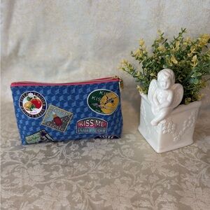 Estee Lauder Kiss Retro Cosmetic Bag with Gold Accents